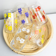 Load image into Gallery viewer, Retro Flowers Beer Glass Can Cups
