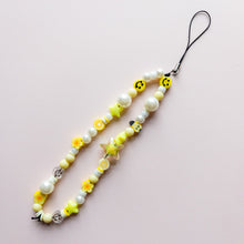 Load image into Gallery viewer, Colorful Y2K Beaded Phone Charms
